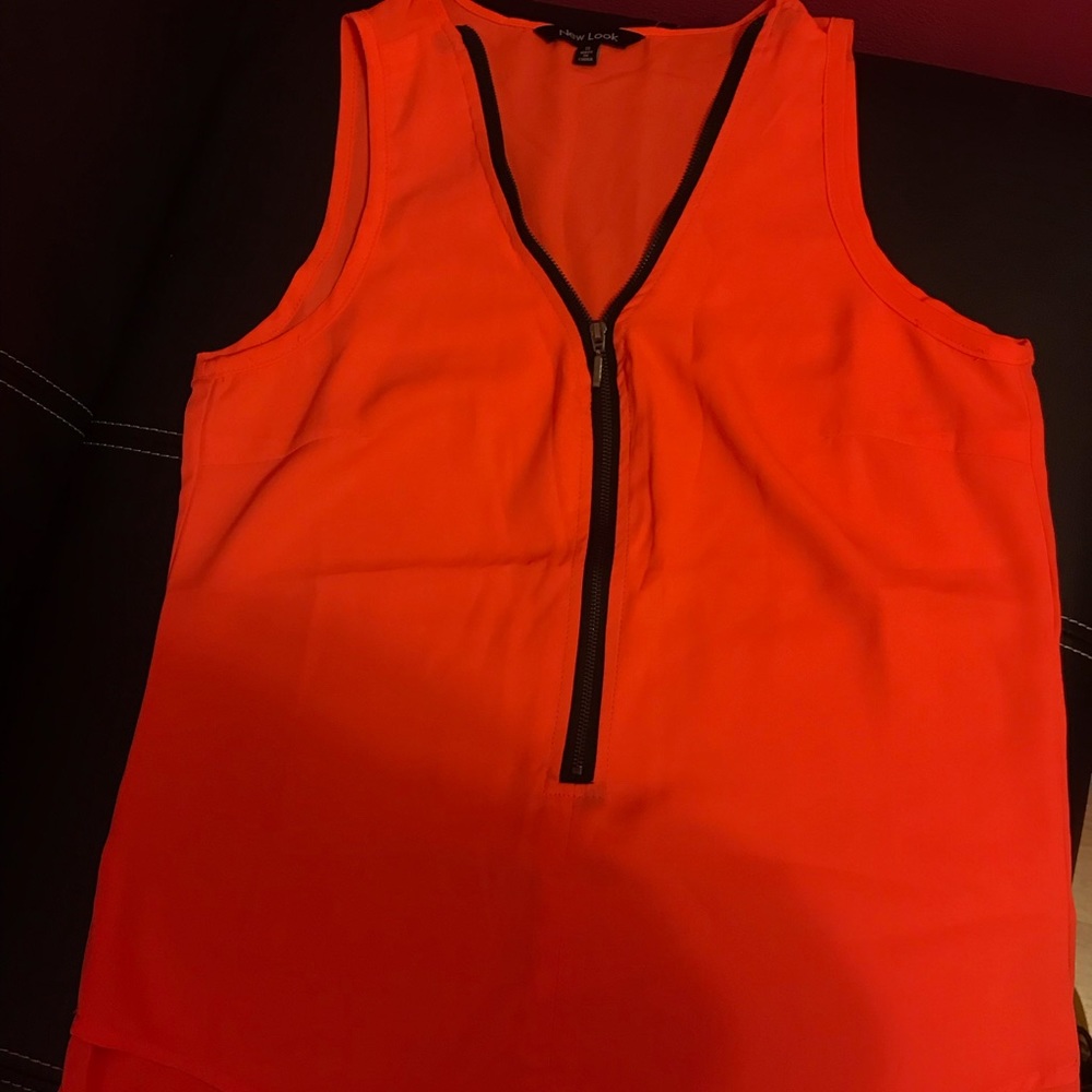 Neon orange top 🧡✨🙌🏼